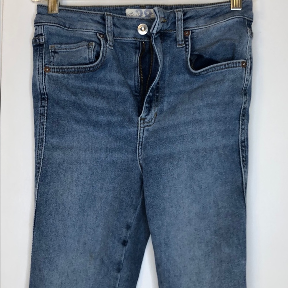 Free People Medium-Wash HR Jeans with Frayed Cuffs